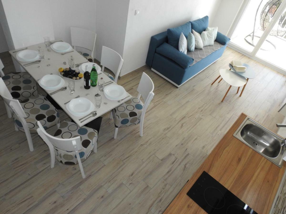 Sunrise Vid Apartment Dugi Rat Luaran gambar